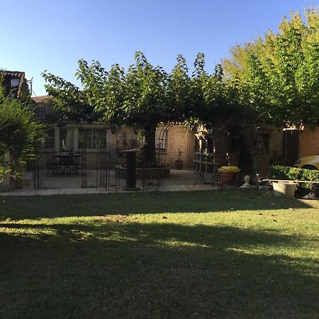 Standing Duplex Full Equipements Ideal Moyen Sejours Le Thor Exterior foto